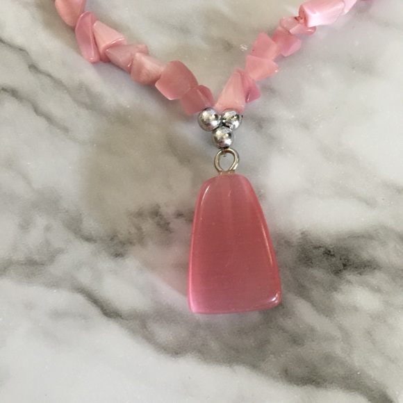 Baby pink quartz necklace and bracelet set - Picture 3 of 7